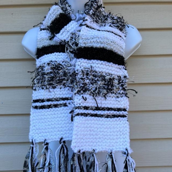 Handknit Scarf - Picture 2 of 4